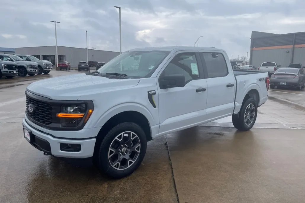 2025 Ford F-150 STX photo 1