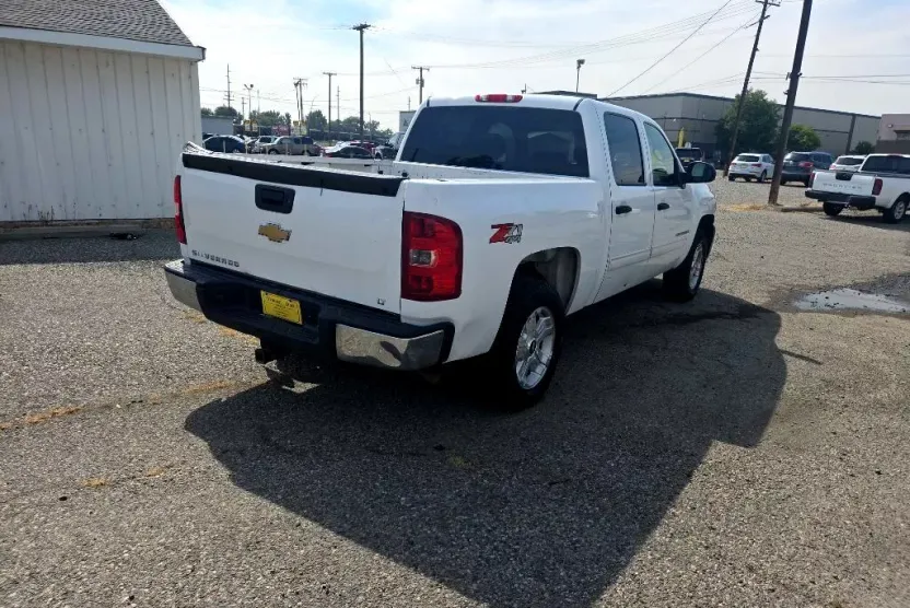 2009 Chevrolet Silverado 1500 LT photo 1