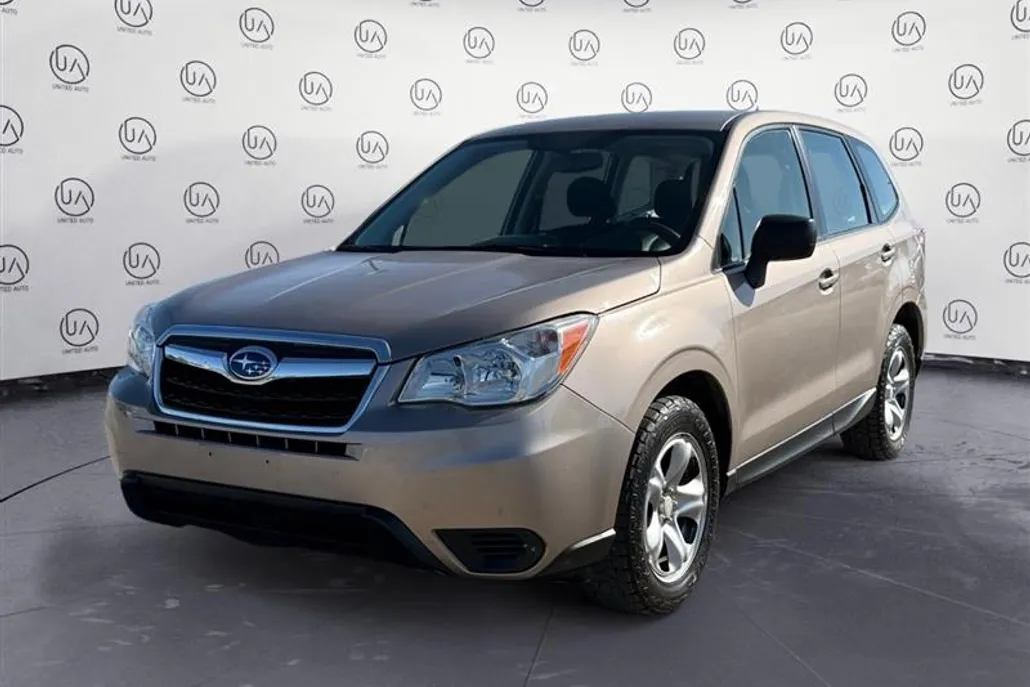 2015 Subaru Forester 2.5i photo 1