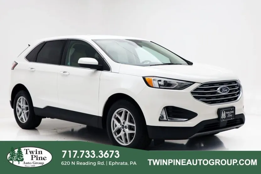 2022 Ford Edge SEL photo 1