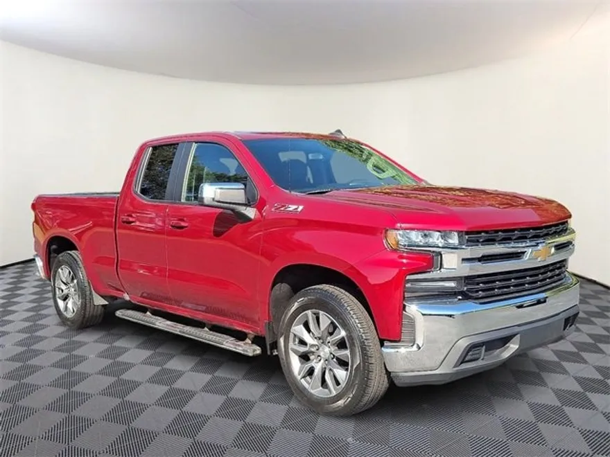 2020 Chevrolet Silverado 1500 LT photo 1