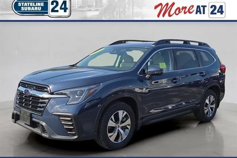 2023 Subaru Ascent Premium photo 1
