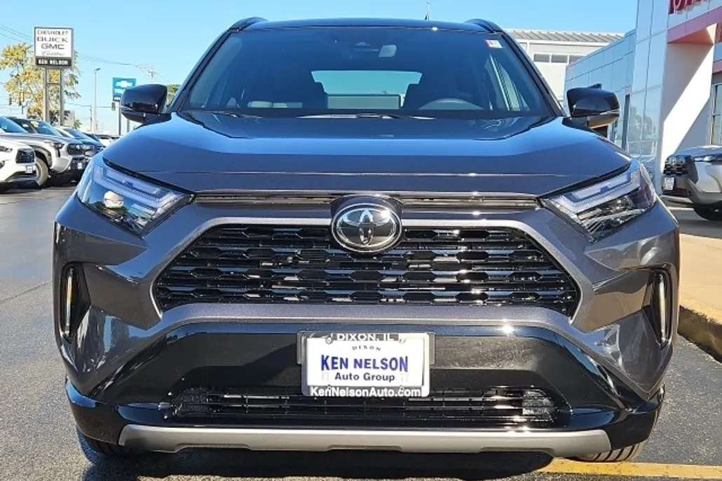 2025 Toyota RAV4 Hybrid XSE photo 1