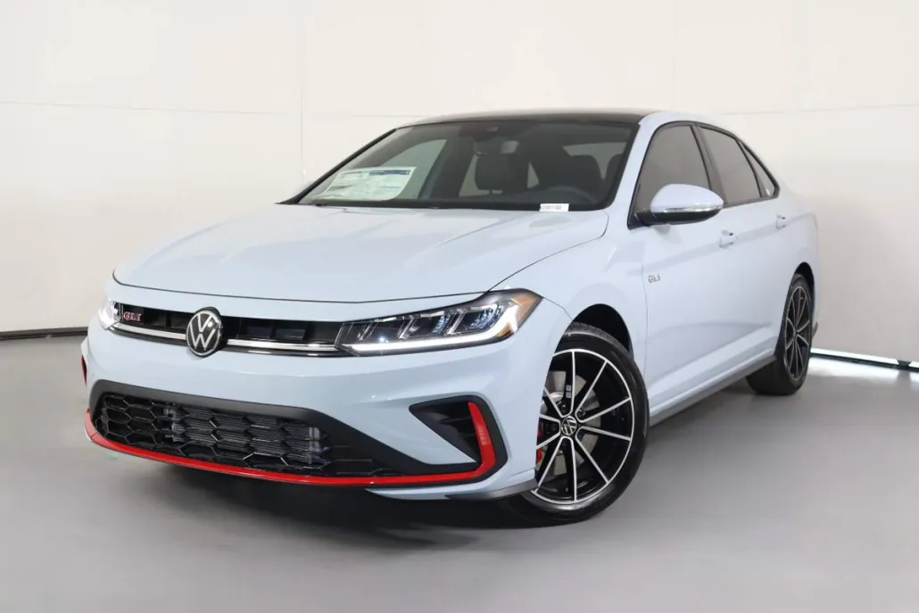 2025 Volkswagen Jetta GLI Autobahn photo 1