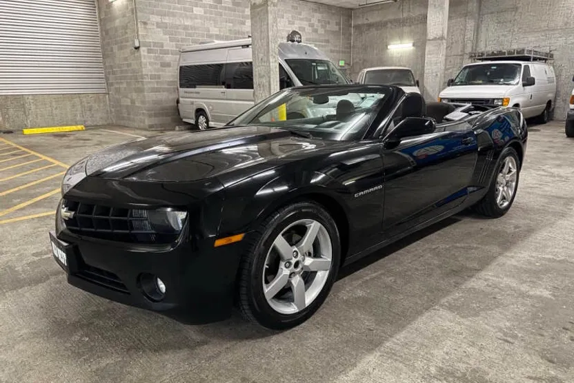 2013 Chevrolet Camaro 1LT photo 1