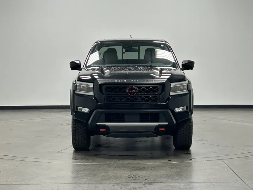 2022 Nissan Frontier PRO-4X photo 1