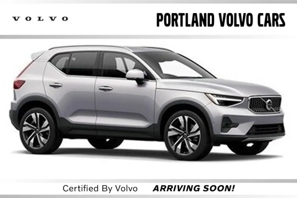 2025 Volvo XC40 Plus photo 1