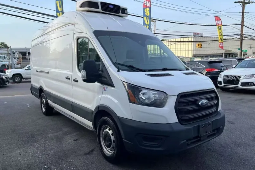 2020 Ford Transit Cargo Van photo 1