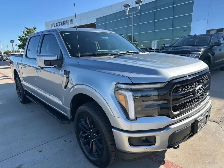 2025 Ford F-150 Lariat photo 1