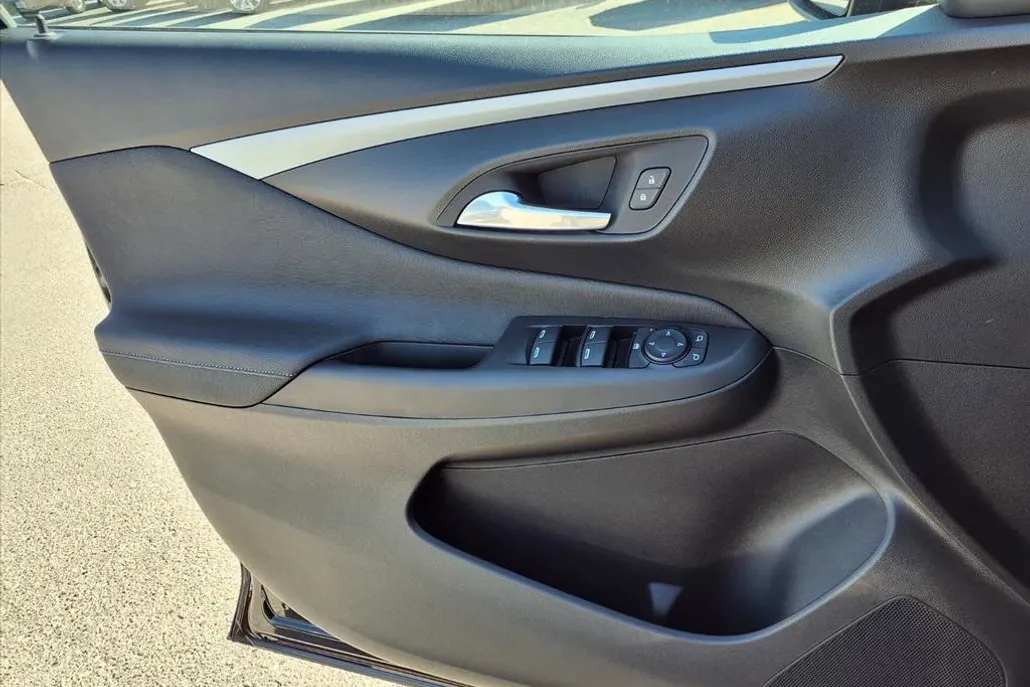 2026 Buick Envista Preferred photo 1