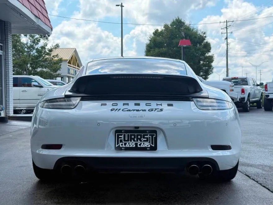 2016 Porsche 911 GTS photo 1