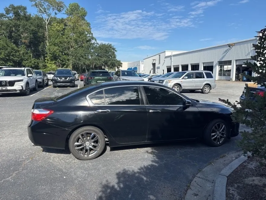2014 Honda Accord Touring photo 1