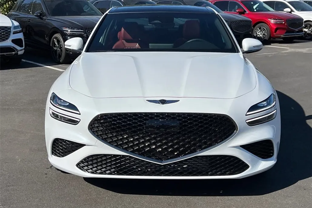 2025 Genesis G70 3.3T Sport Advanced photo 1