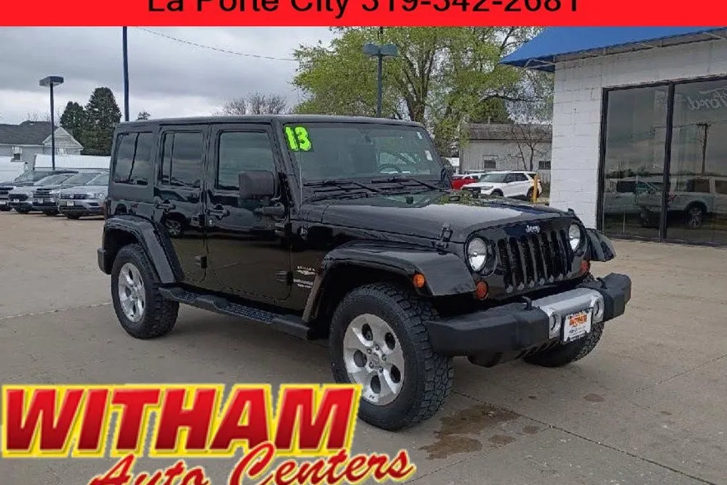 2013 Jeep Wrangler Unlimited Sahara photo 1