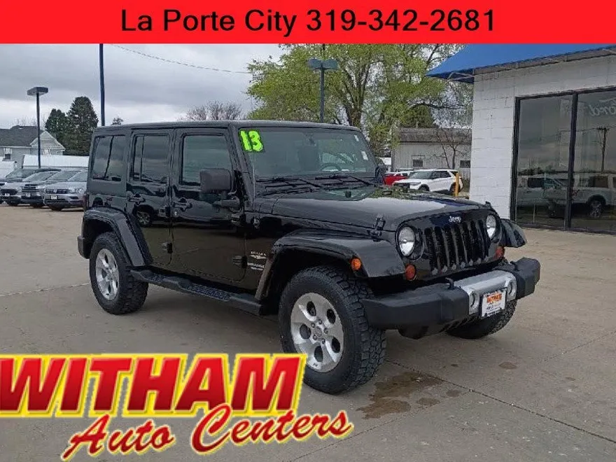 2013 Jeep Wrangler Unlimited Sahara photo 1
