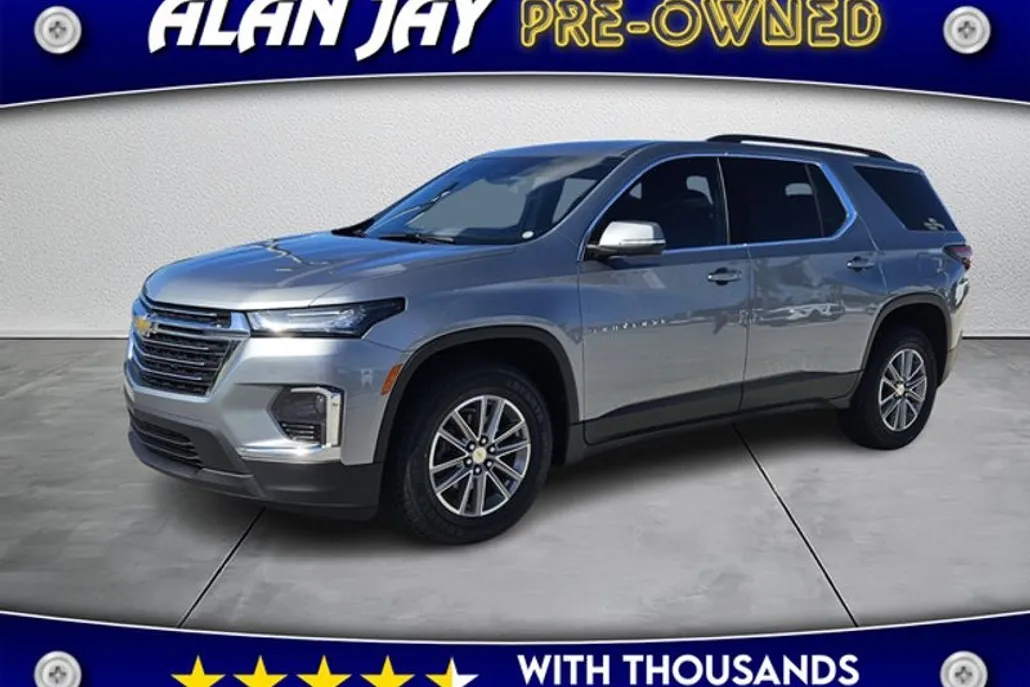 2023 Chevrolet Traverse Cloth photo 1