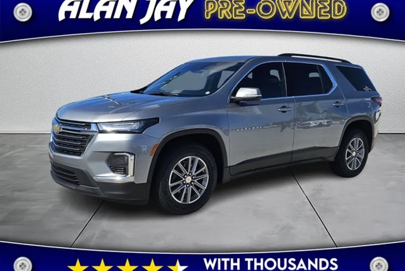 2023 Chevrolet Traverse Cloth photo 1