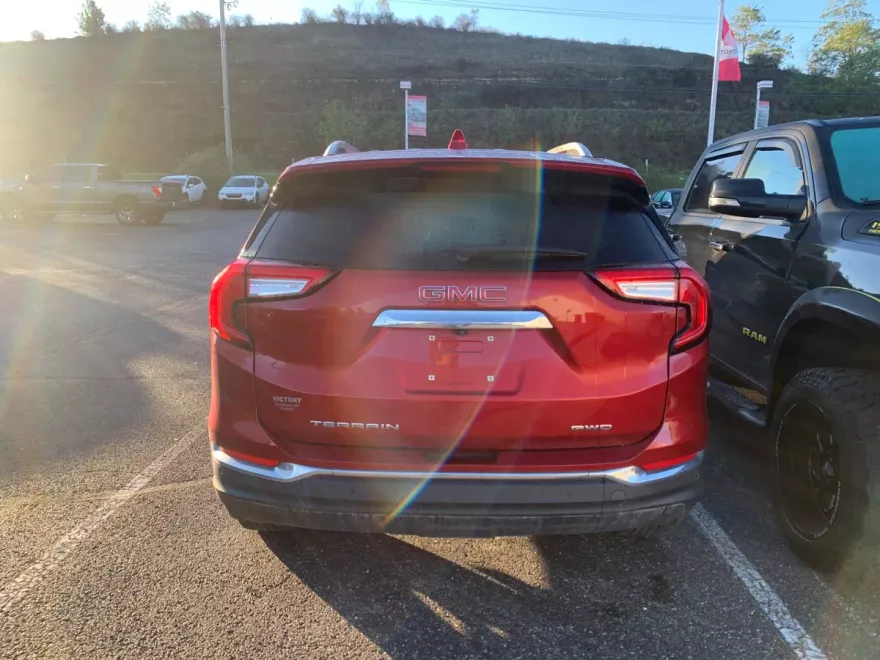 2022 Gmc Terrain SLT photo 1