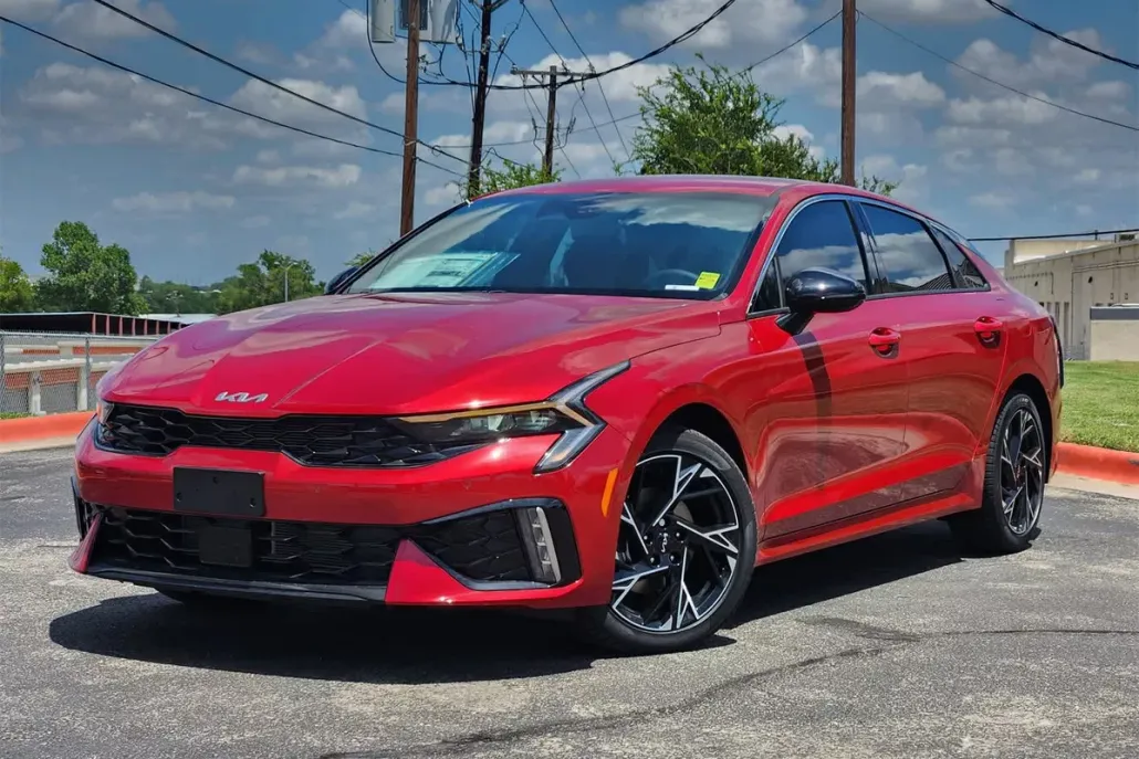 2026 Kia K5 GT-Line photo 1