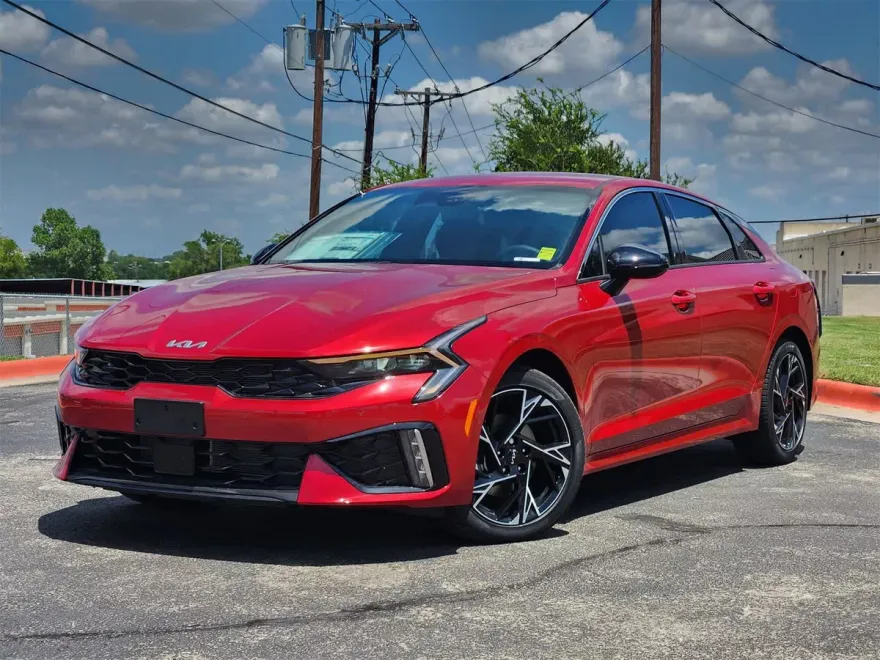 2026 Kia K5 GT-Line photo 1