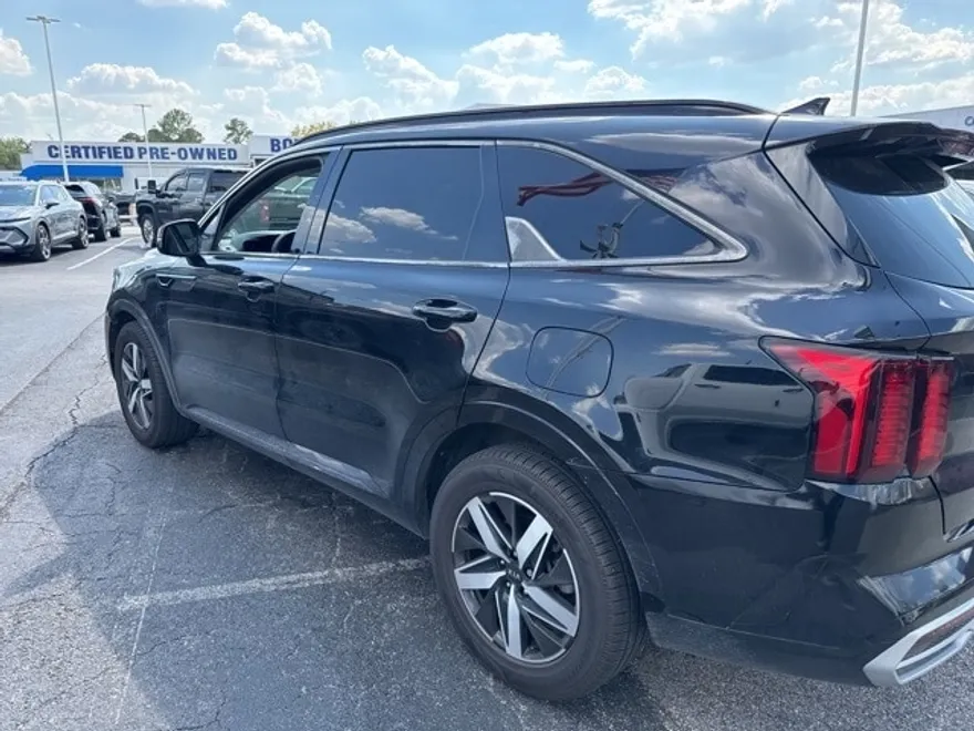 2021 Kia Sorento S photo 1