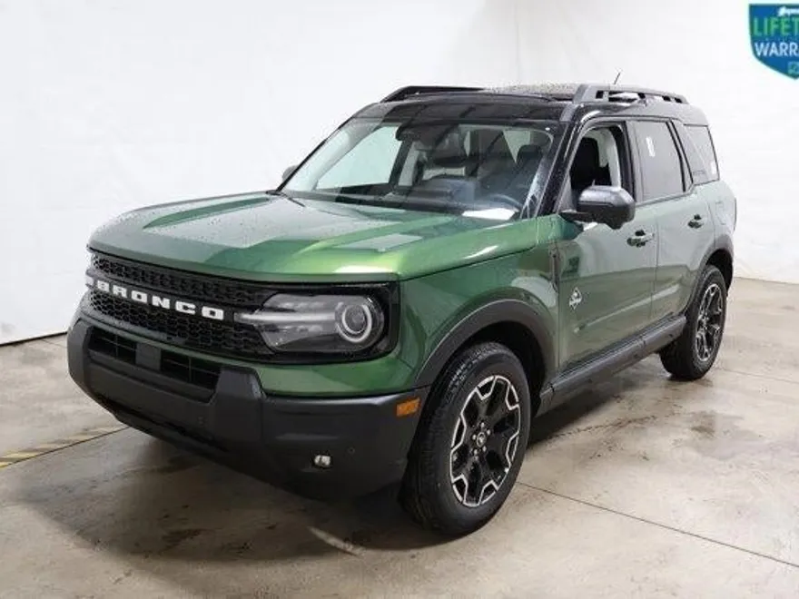 2025 Ford Bronco Sport Outer Banks photo 1