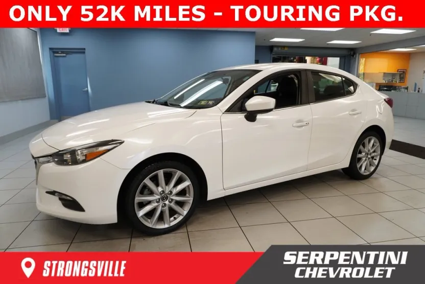 2017 Mazda Mazda3 Touring photo 1