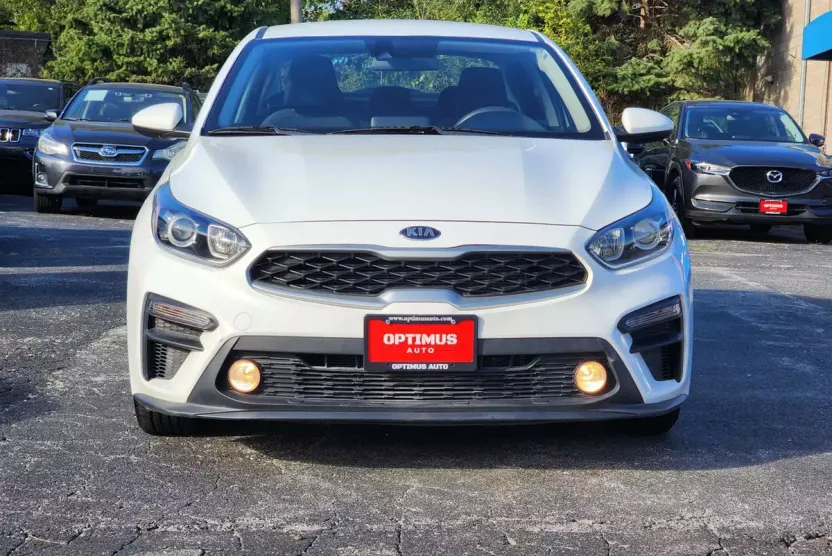 2021 Kia Forte FE photo 1