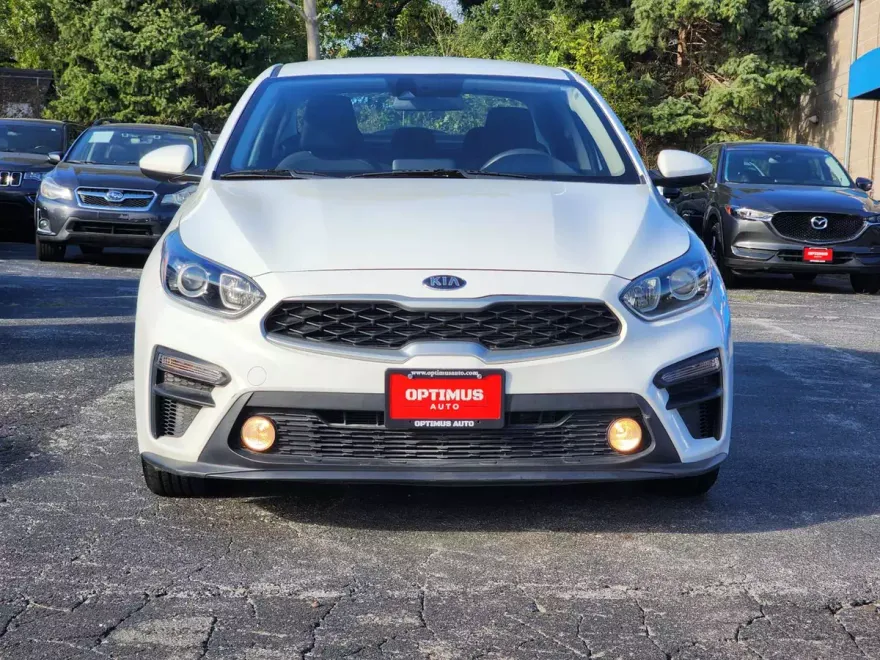 2021 Kia Forte FE photo 1