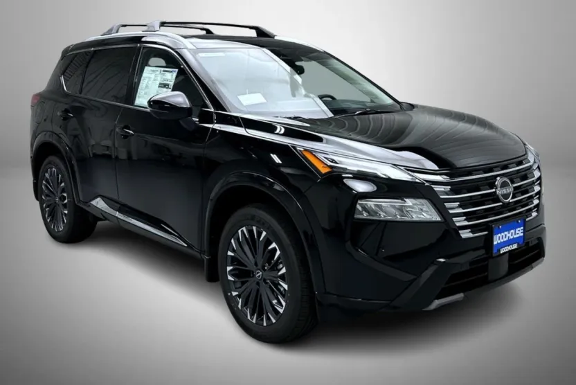 2026 Nissan Rogue Platinum photo 1