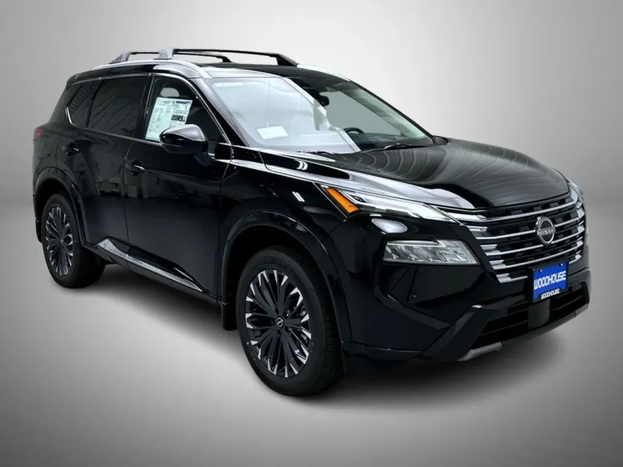 2026 Nissan Rogue Platinum photo 1