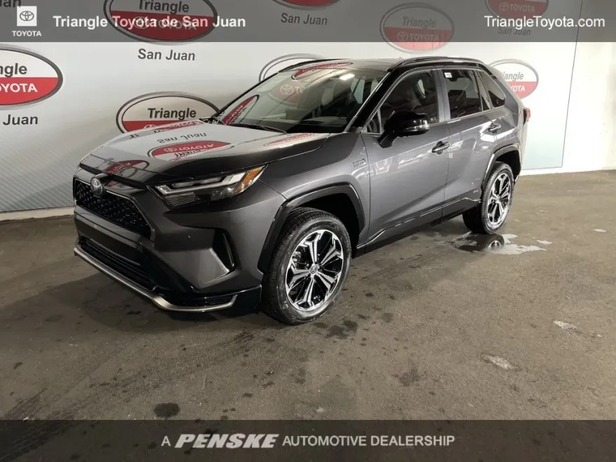 2025 Toyota RAV4 Hybrid XSE photo 1