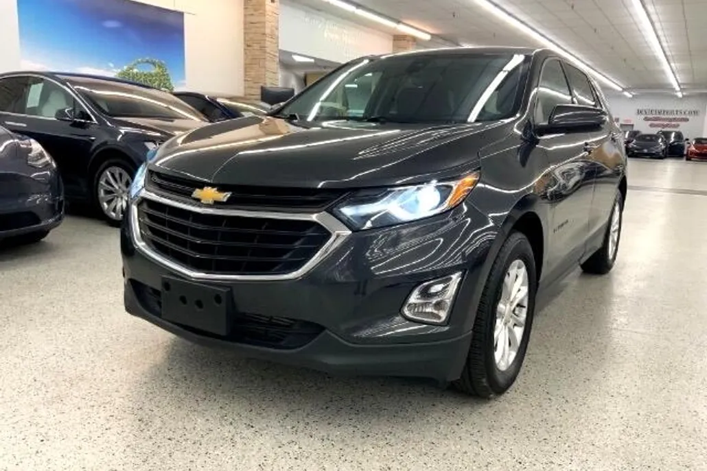 2019 Chevrolet Equinox LT photo 1
