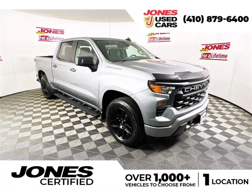 2023 Chevrolet Silverado 1500 Custom photo 1