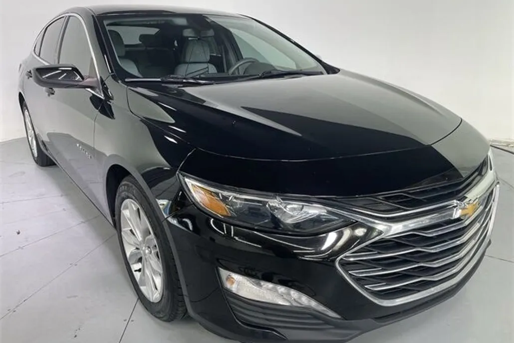2017 Ford Fusion S photo 1