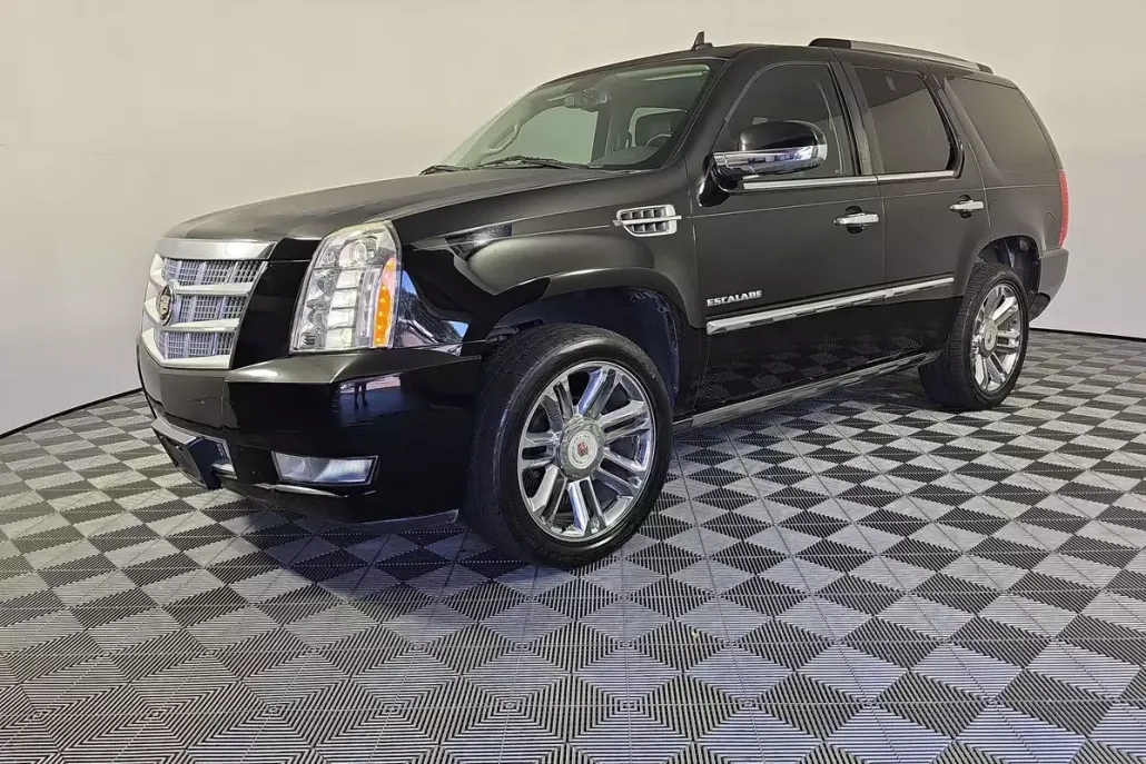 2013 Cadillac Escalade Platinum photo 1