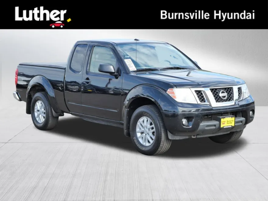 2015 Nissan Frontier SV photo 1