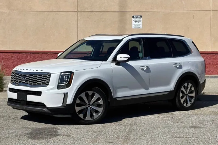 2020 Kia Telluride S photo 1