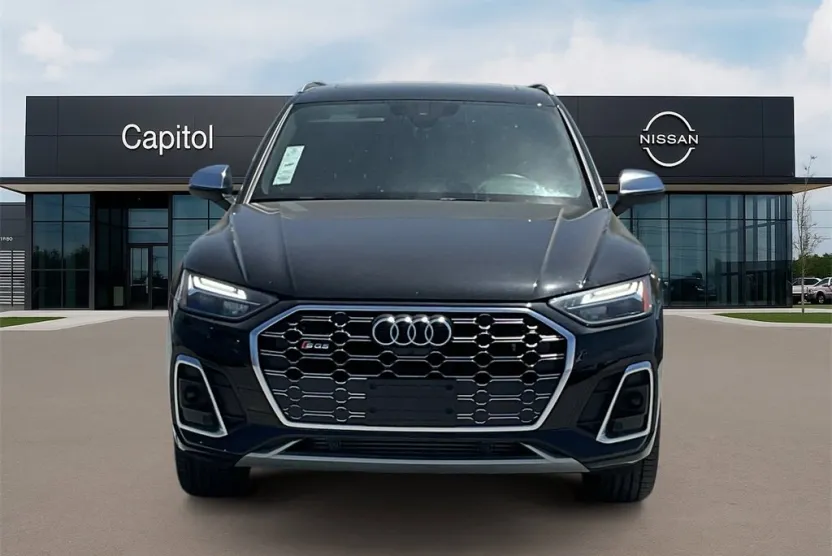 2022 Audi SQ5 Premium Plus photo 1