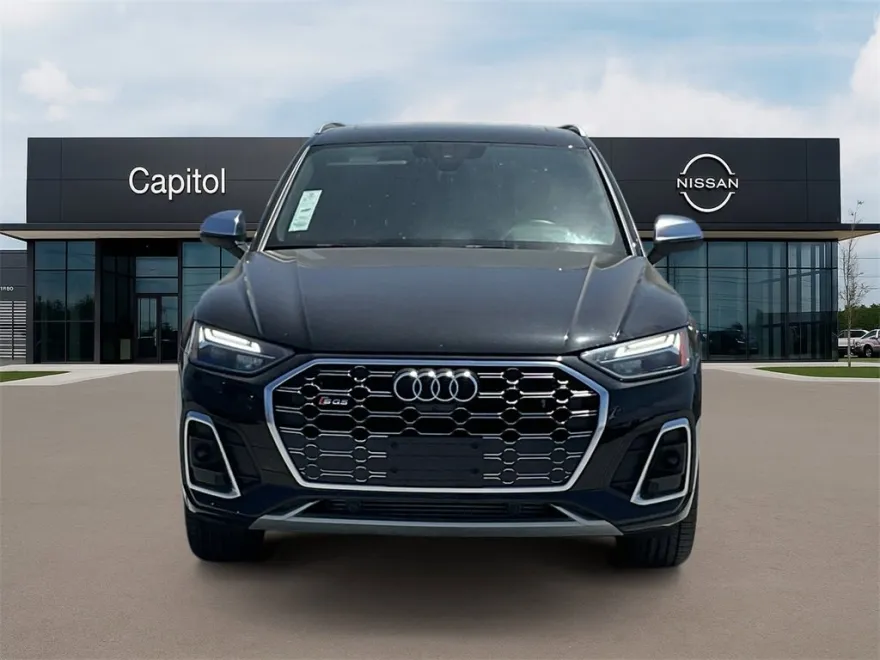 2022 Audi SQ5 Premium Plus photo 1