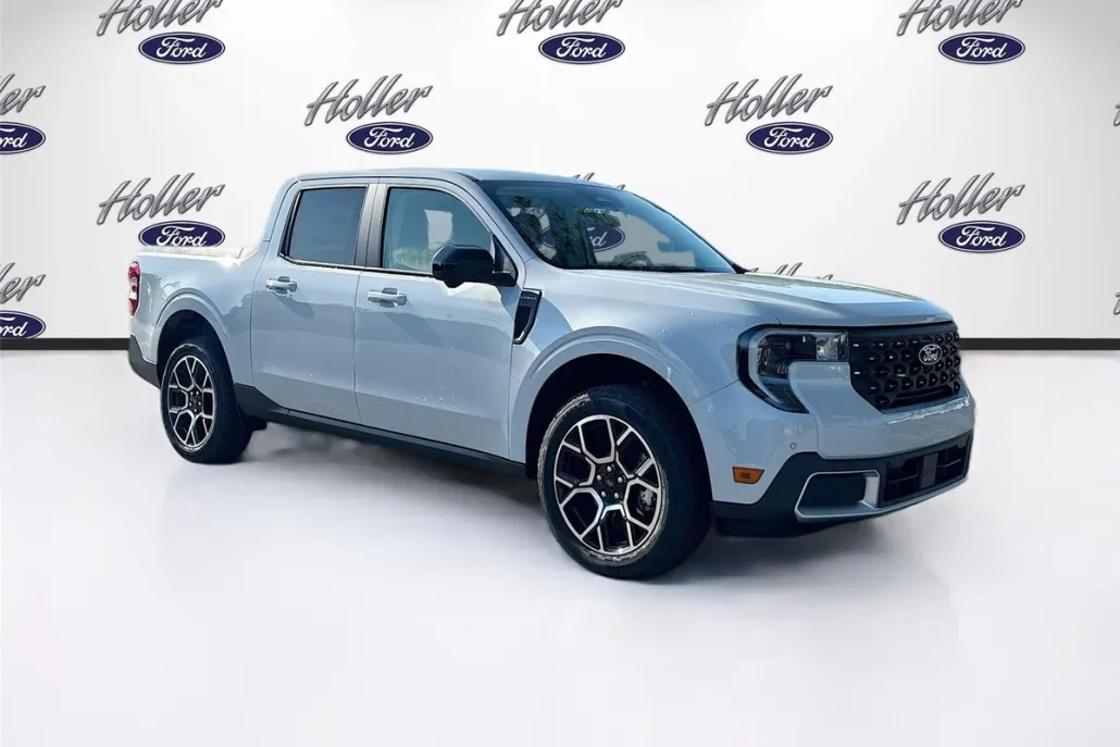 2025 Ford Maverick Lariat photo 1