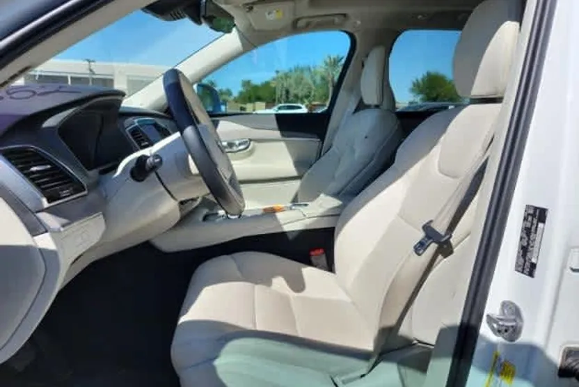 2023 Volvo XC90 Recharge Plus photo 1