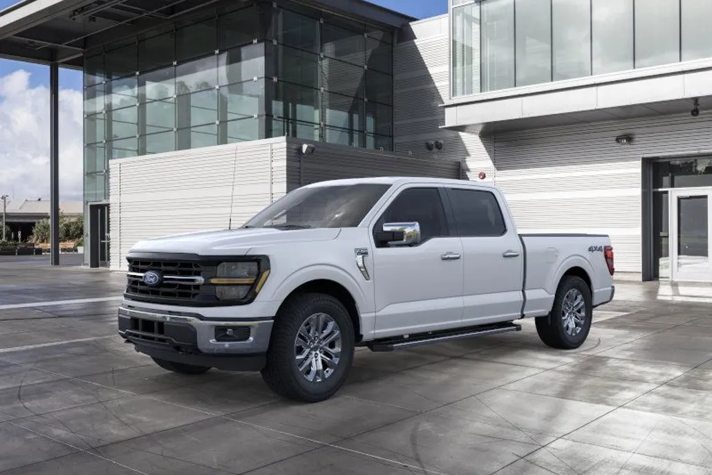 2025 Ford F-150 XLT photo 1
