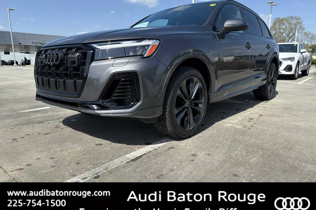 2025 Audi Q7 55 Premium Plus photo 1