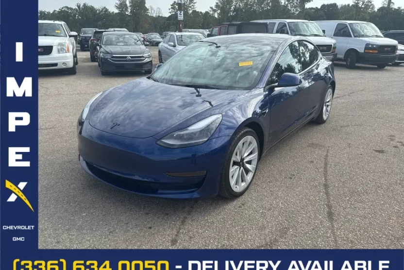 2023 Tesla Model 3 photo 1