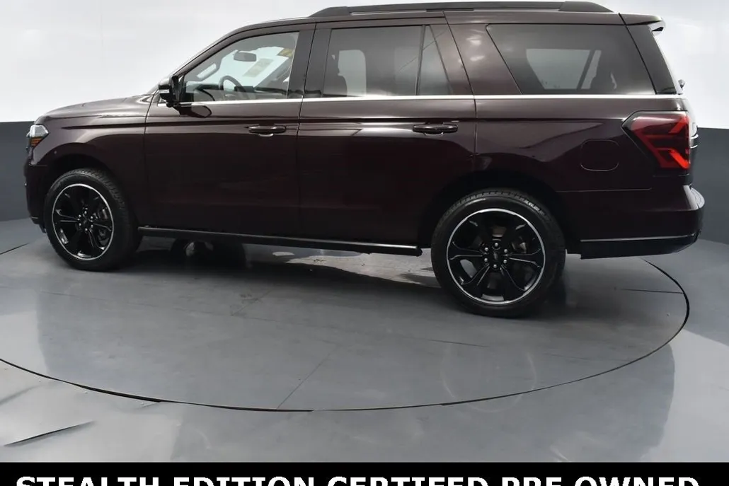 2024 Ford Expedition Limited photo 1