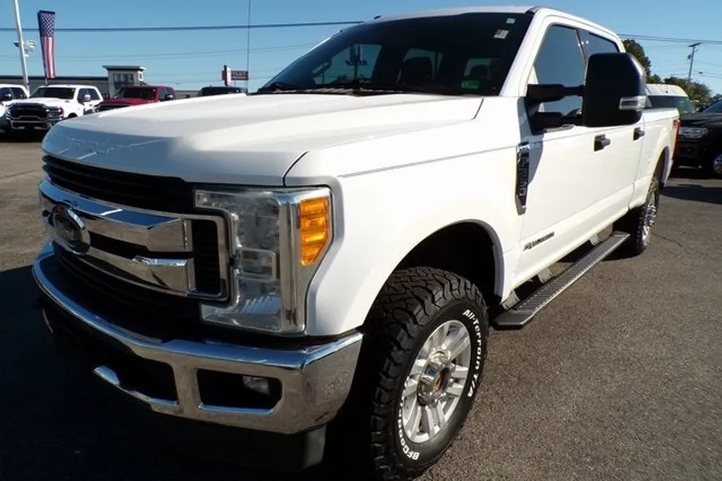2017 Ford F-250 photo 1