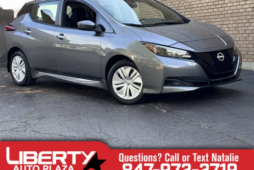 2025 Nissan Leaf S photo 1