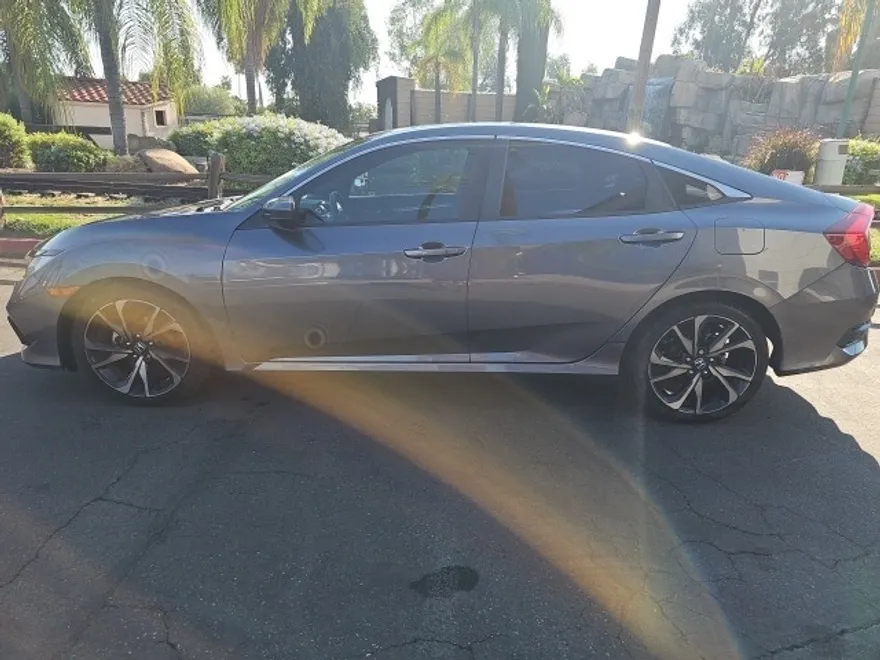 2021 Honda Civic Sport photo 1