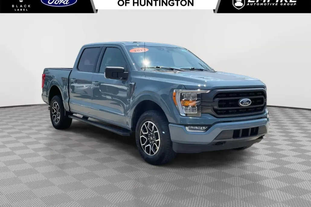 2023 Ford F-150 XLT photo 1